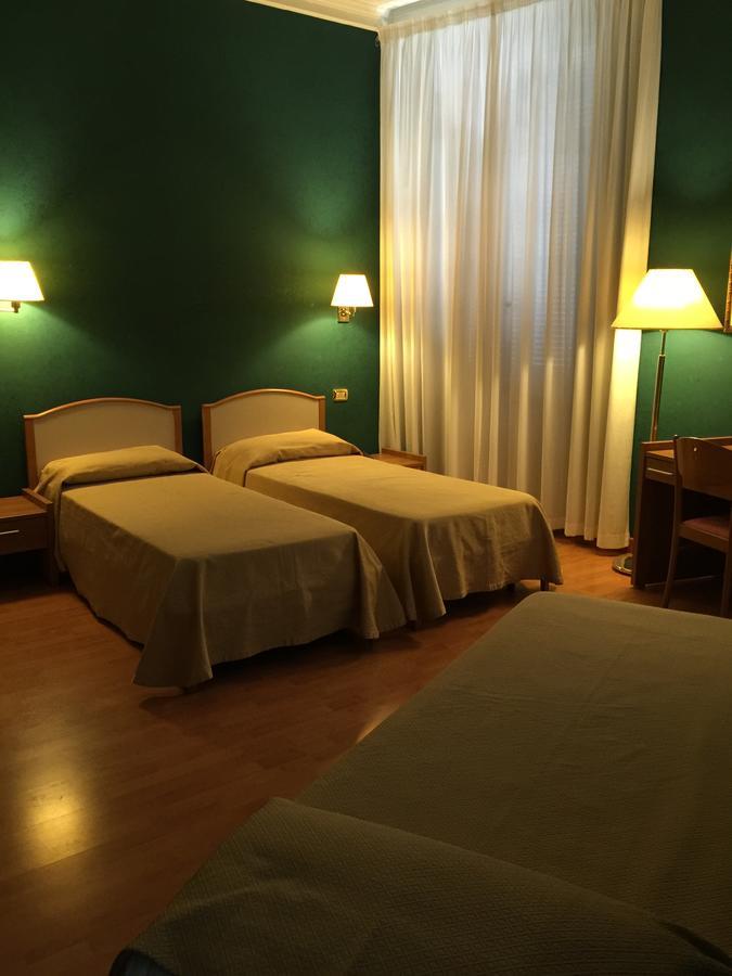 Hotel Relais Filonardi Veroli Стая снимка