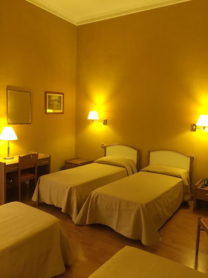 Hotel Relais Filonardi Veroli Стая снимка